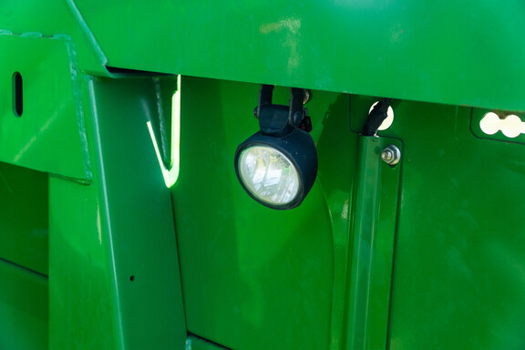 Used 2010 John Deere 606C Corn and Row Crop headers at Koenig Equipment in Anna, OH - Photo20