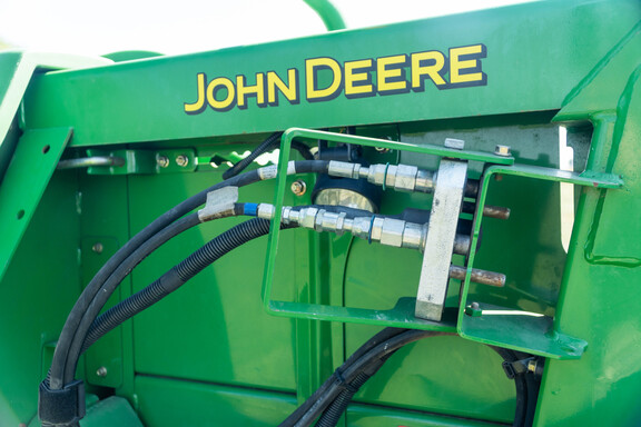 Used 2010 John Deere 606C Corn and Row Crop headers at Koenig Equipment in Anna, OH - Photo9