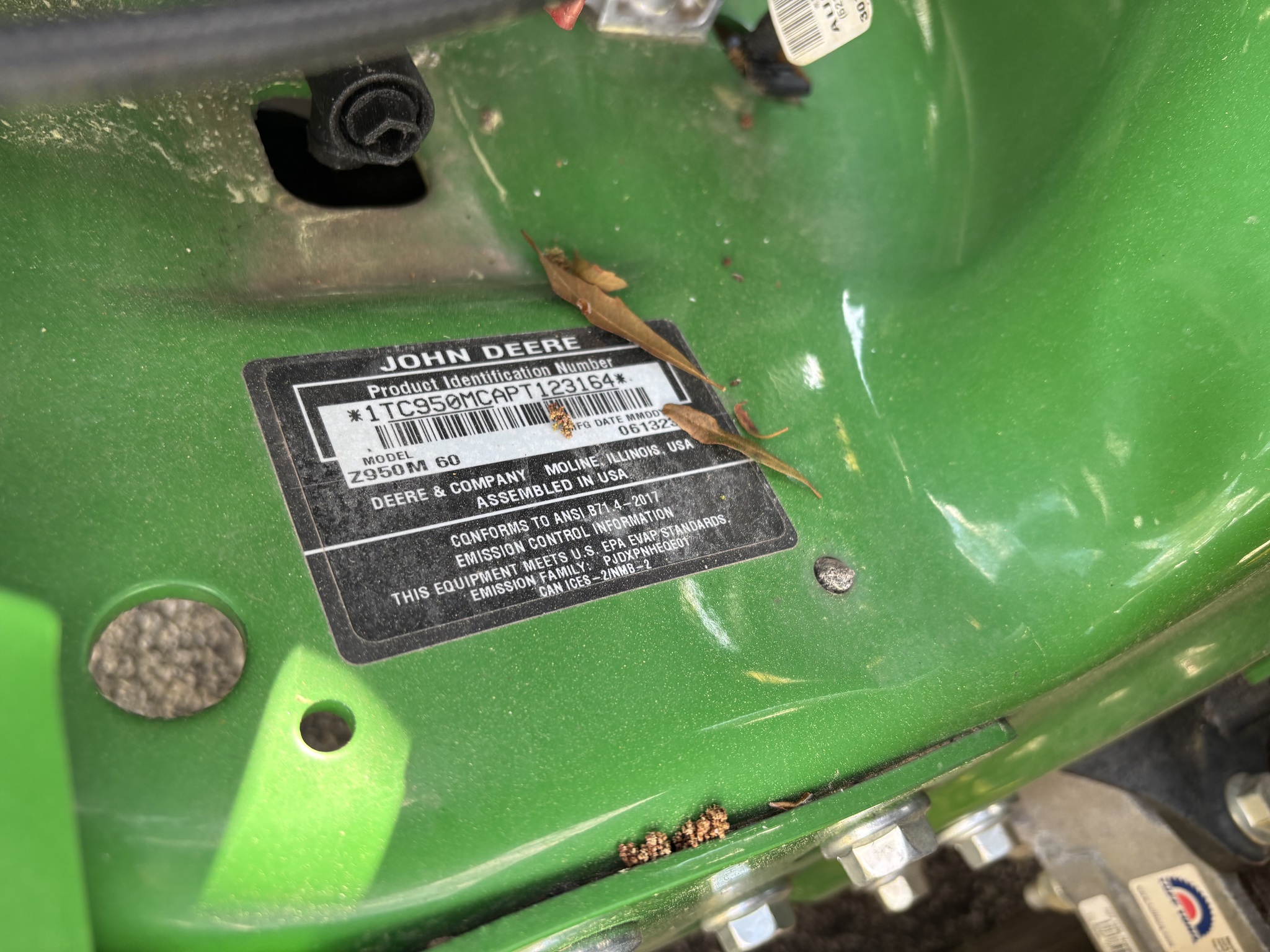 2023 John Deere Z950M Image 4