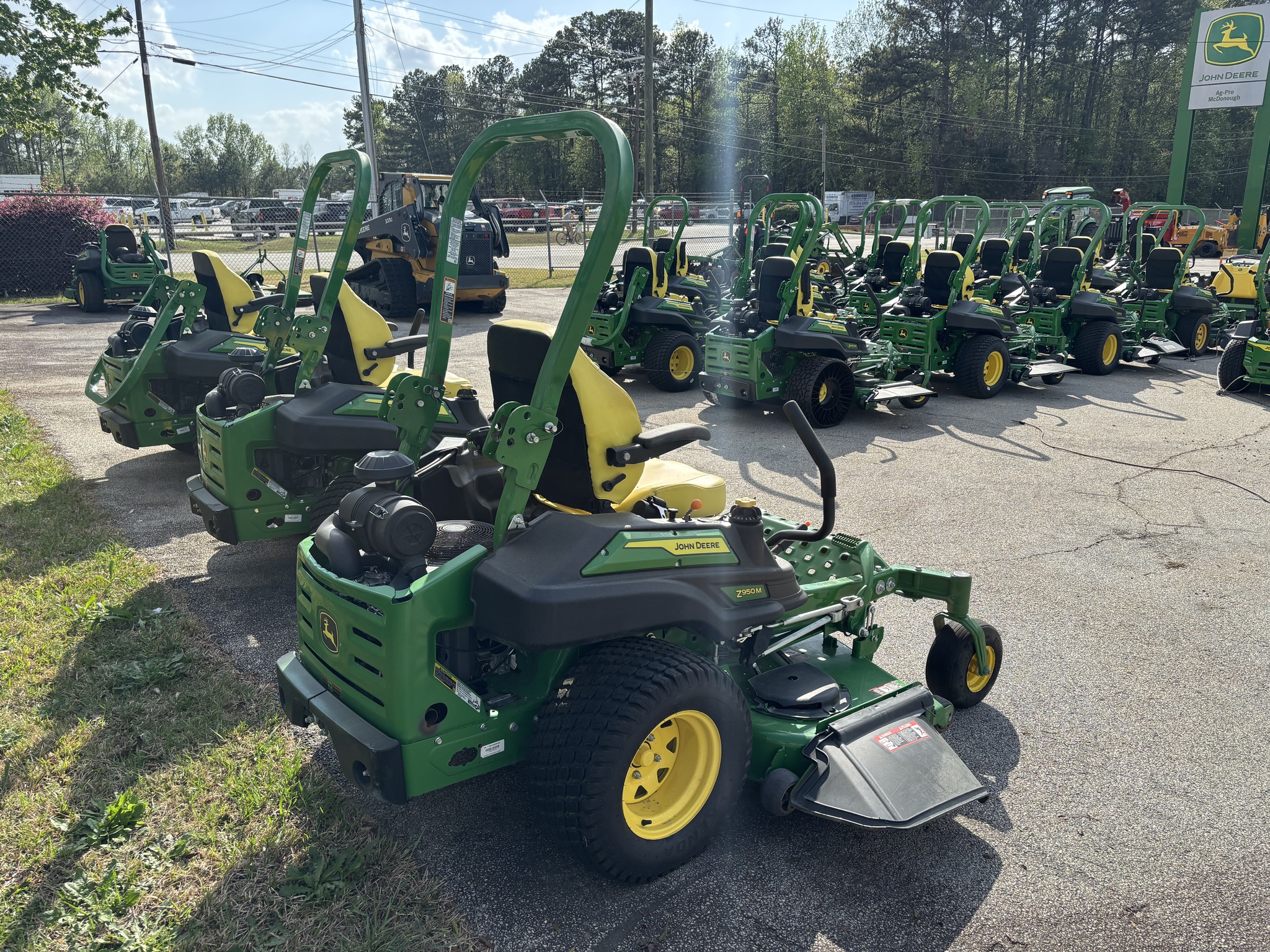 2023 John Deere Z950M Image 3
