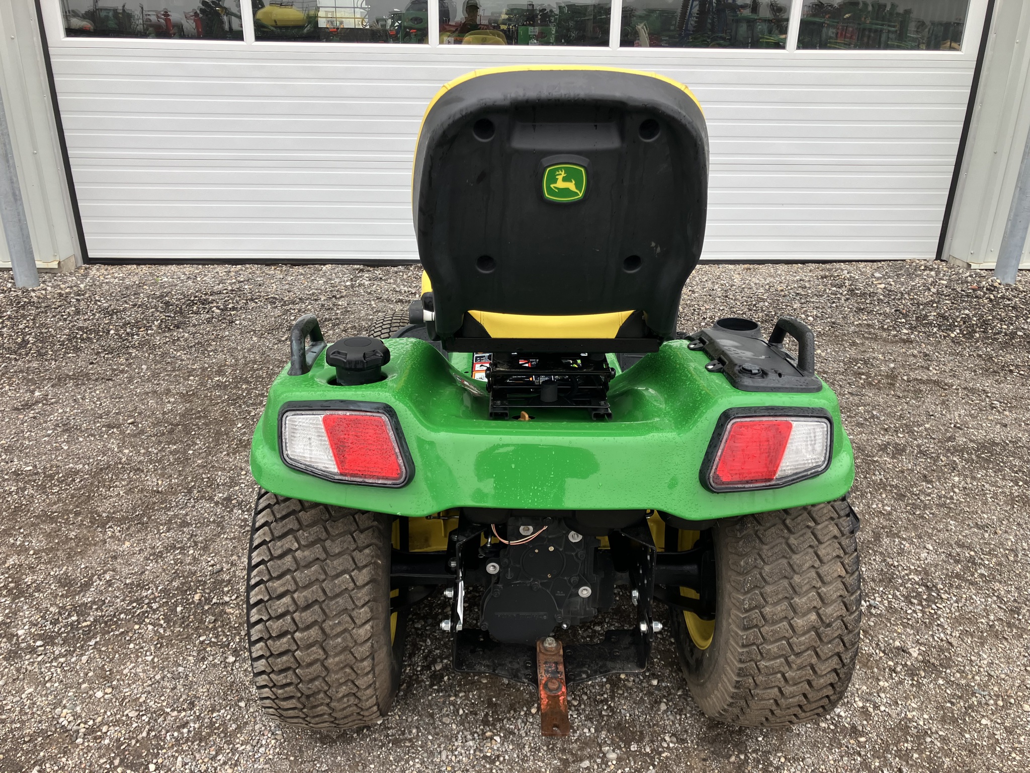 2020 John Deere X734 Image 5