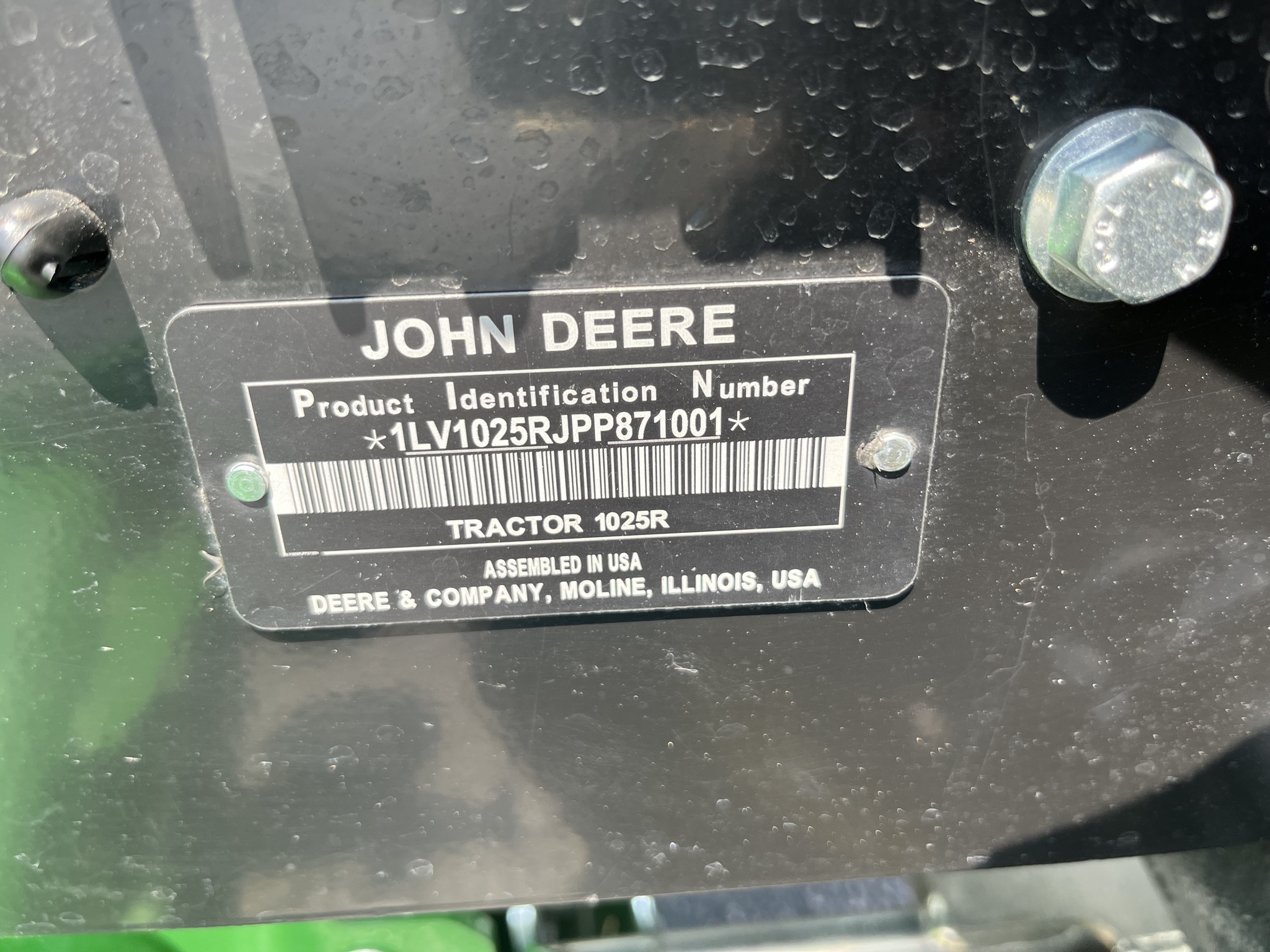 2023 John Deere 1025R Image 3