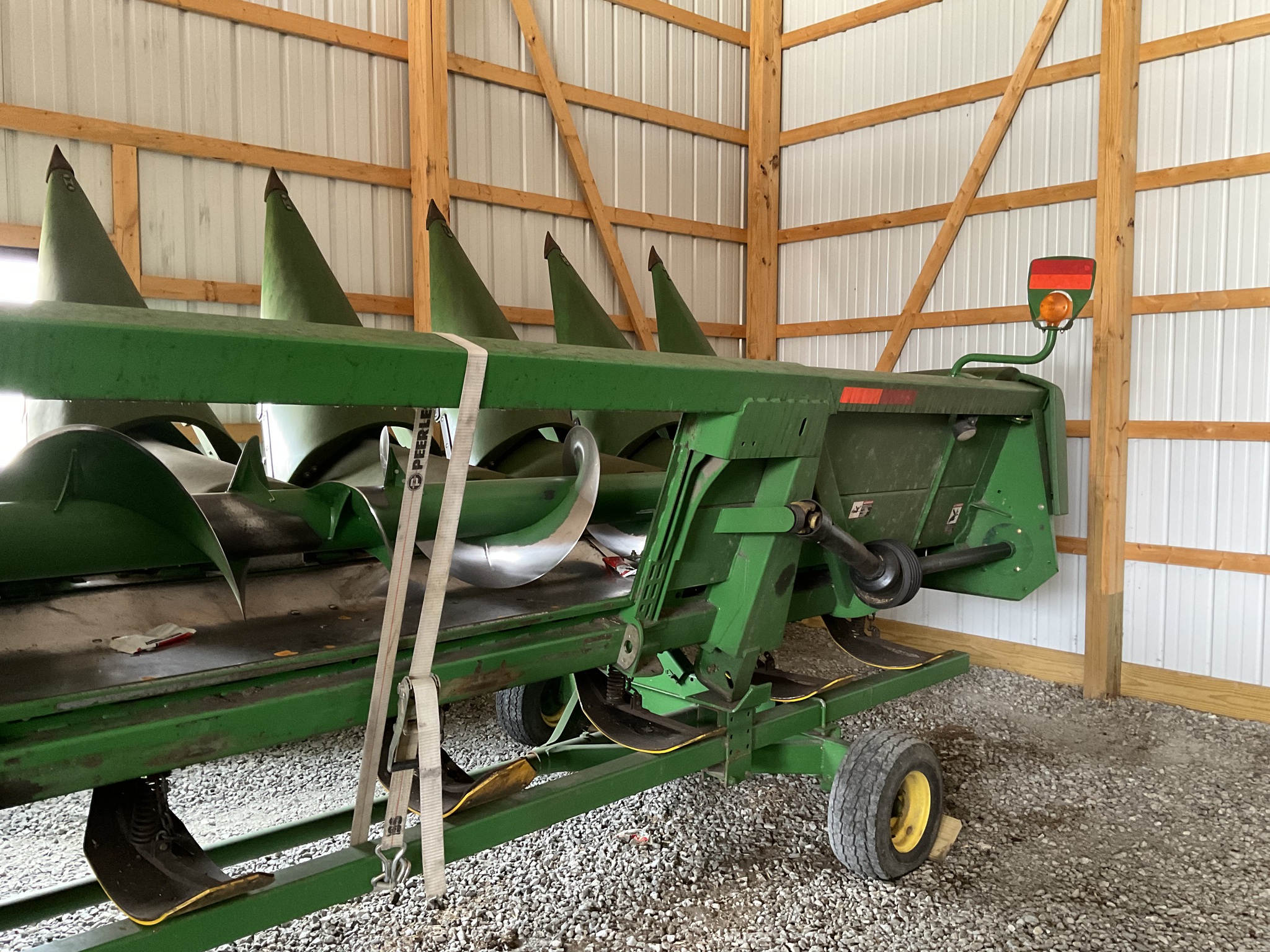 2009 John Deere 608C Image 8