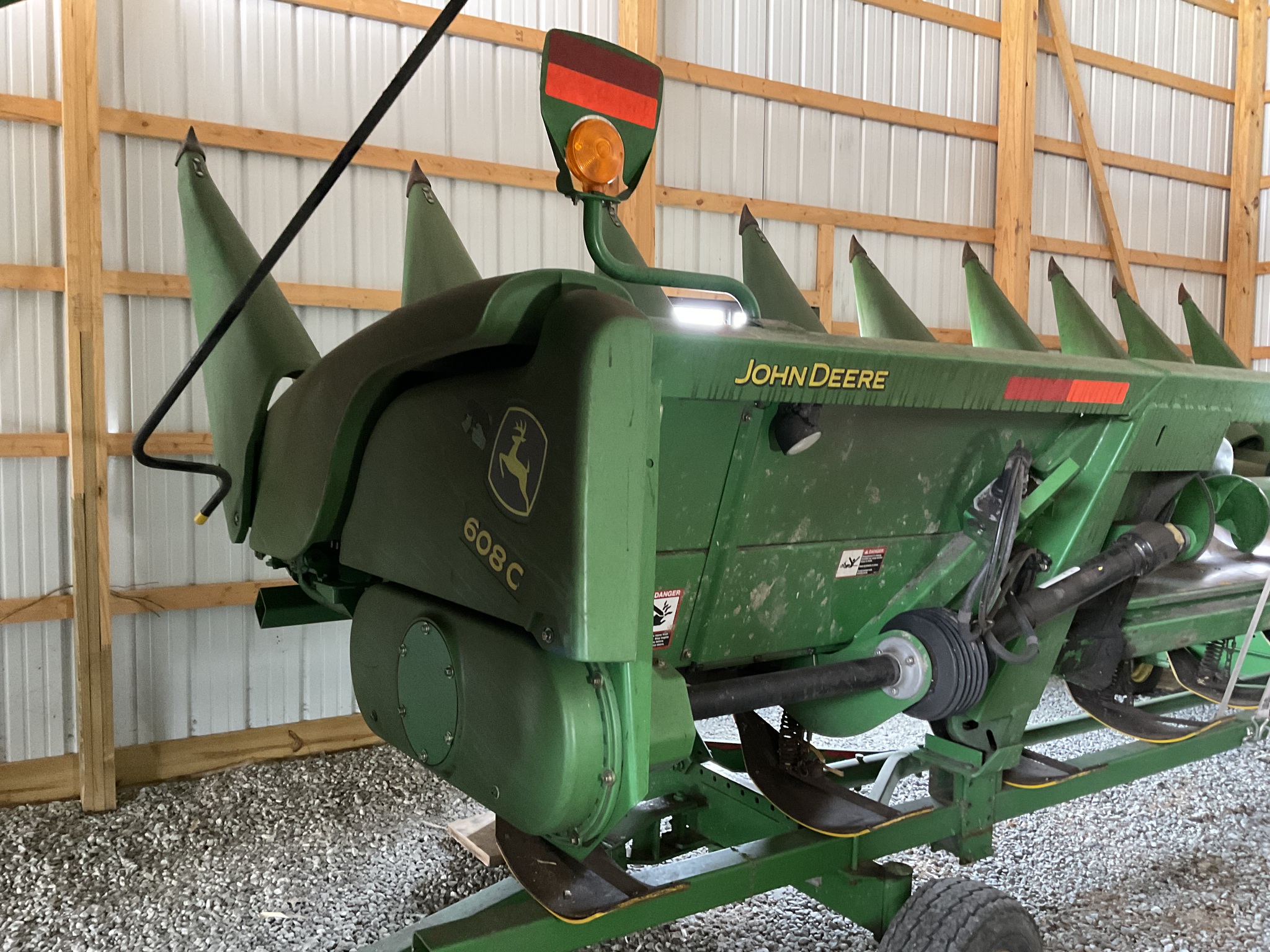 2009 John Deere 608C Image 2