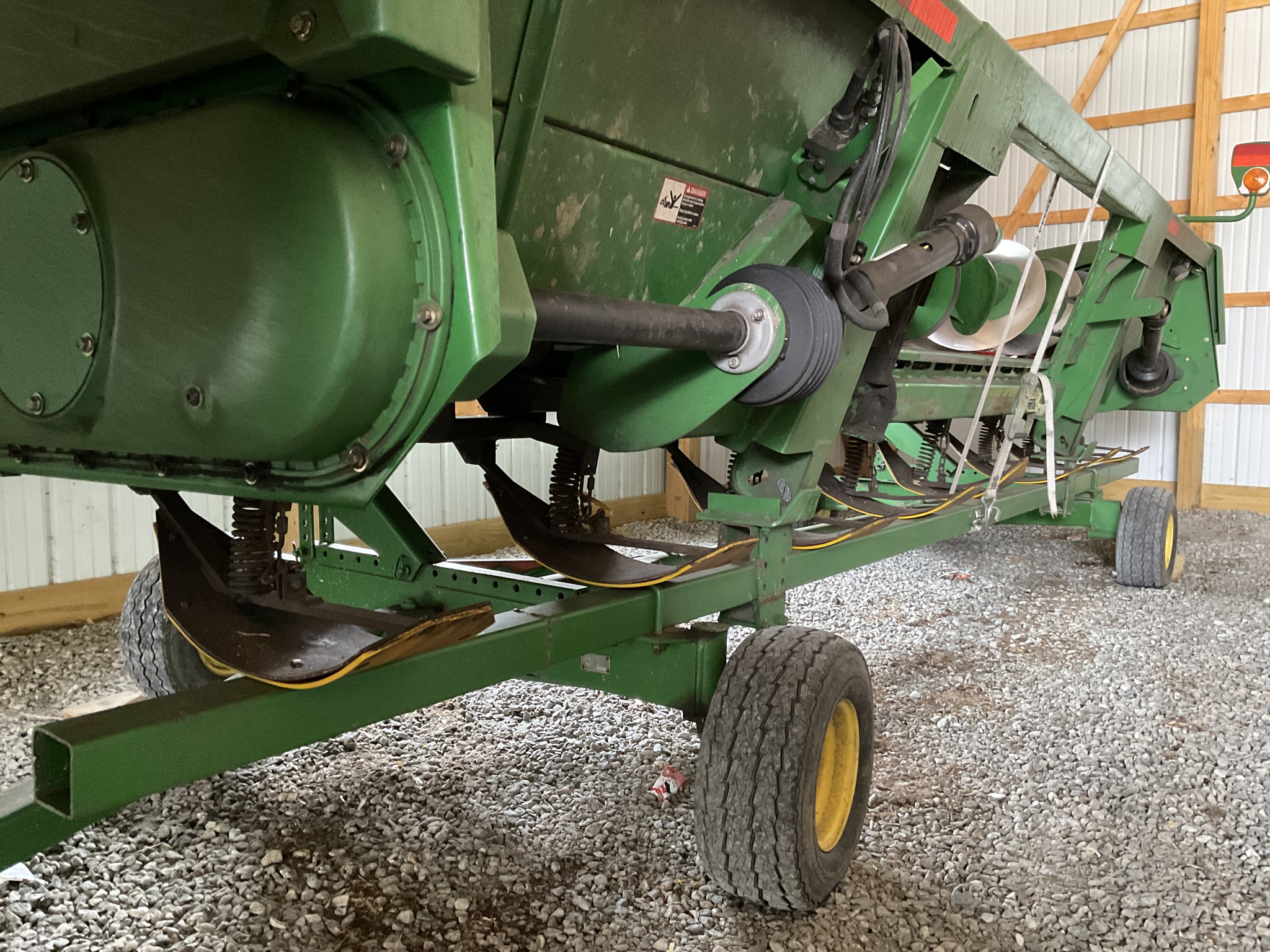 2009 John Deere 608C Image 6