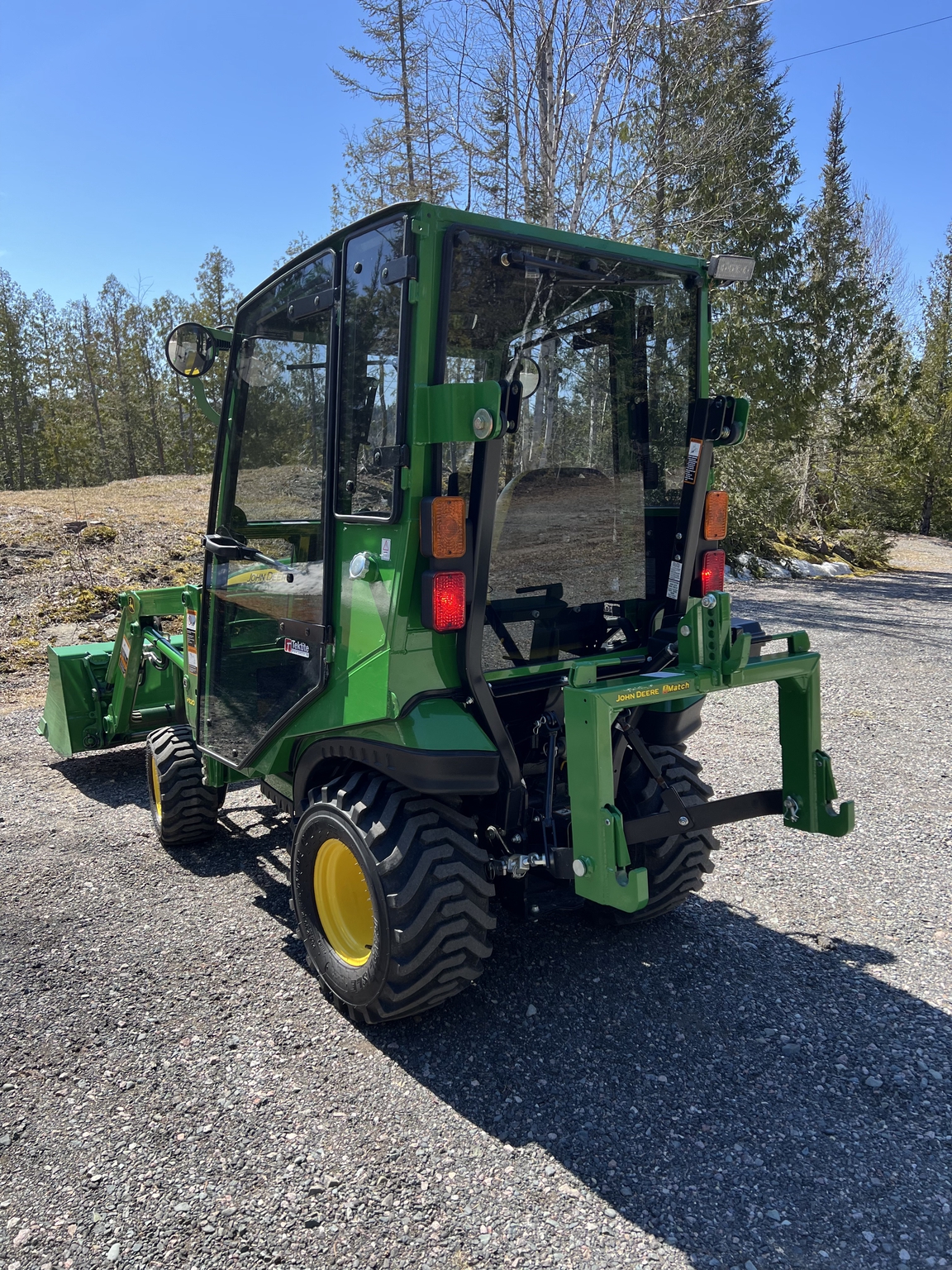 2016 John Deere 1025R Image 5