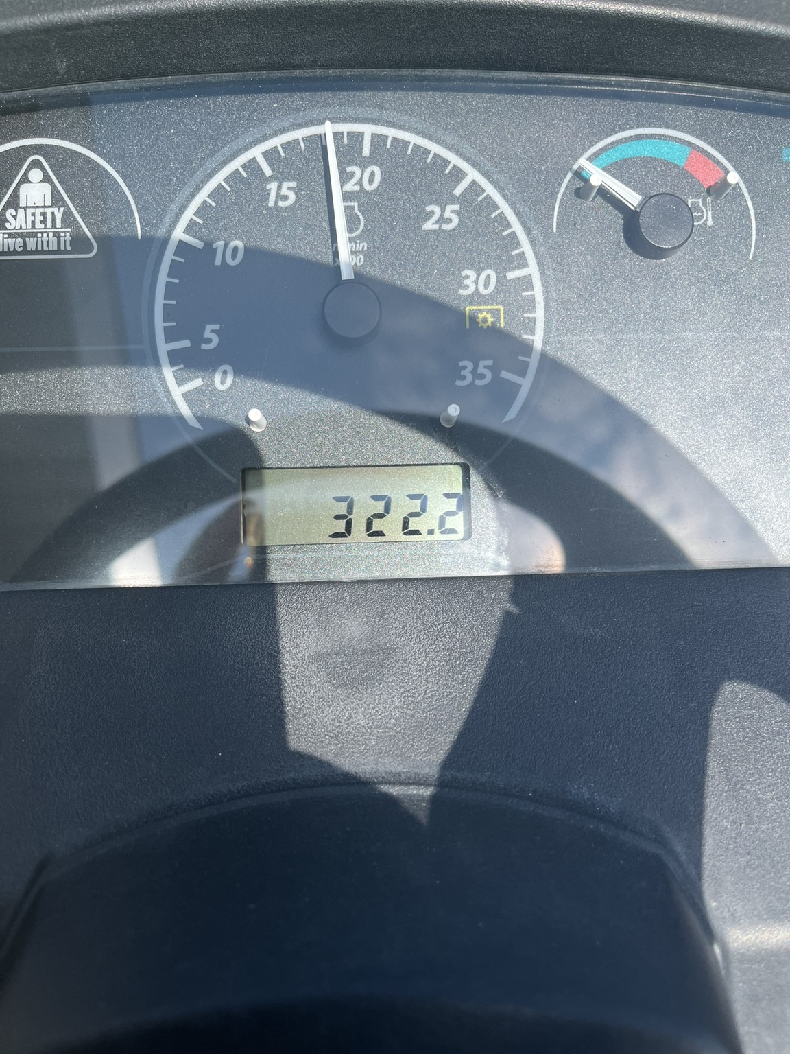 2019 John Deere 1023E Image 6