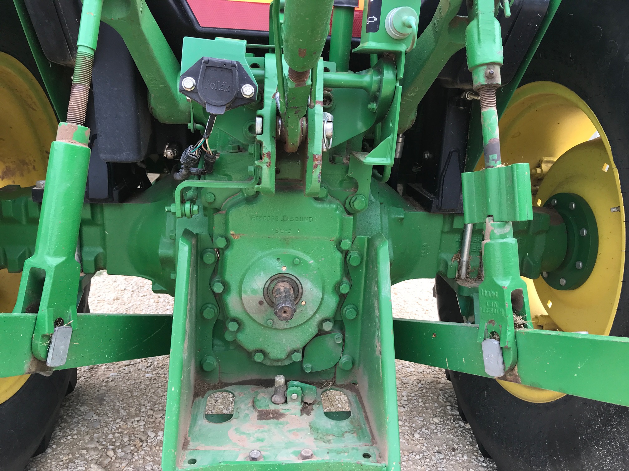 2015 John Deere 5055E Image 9