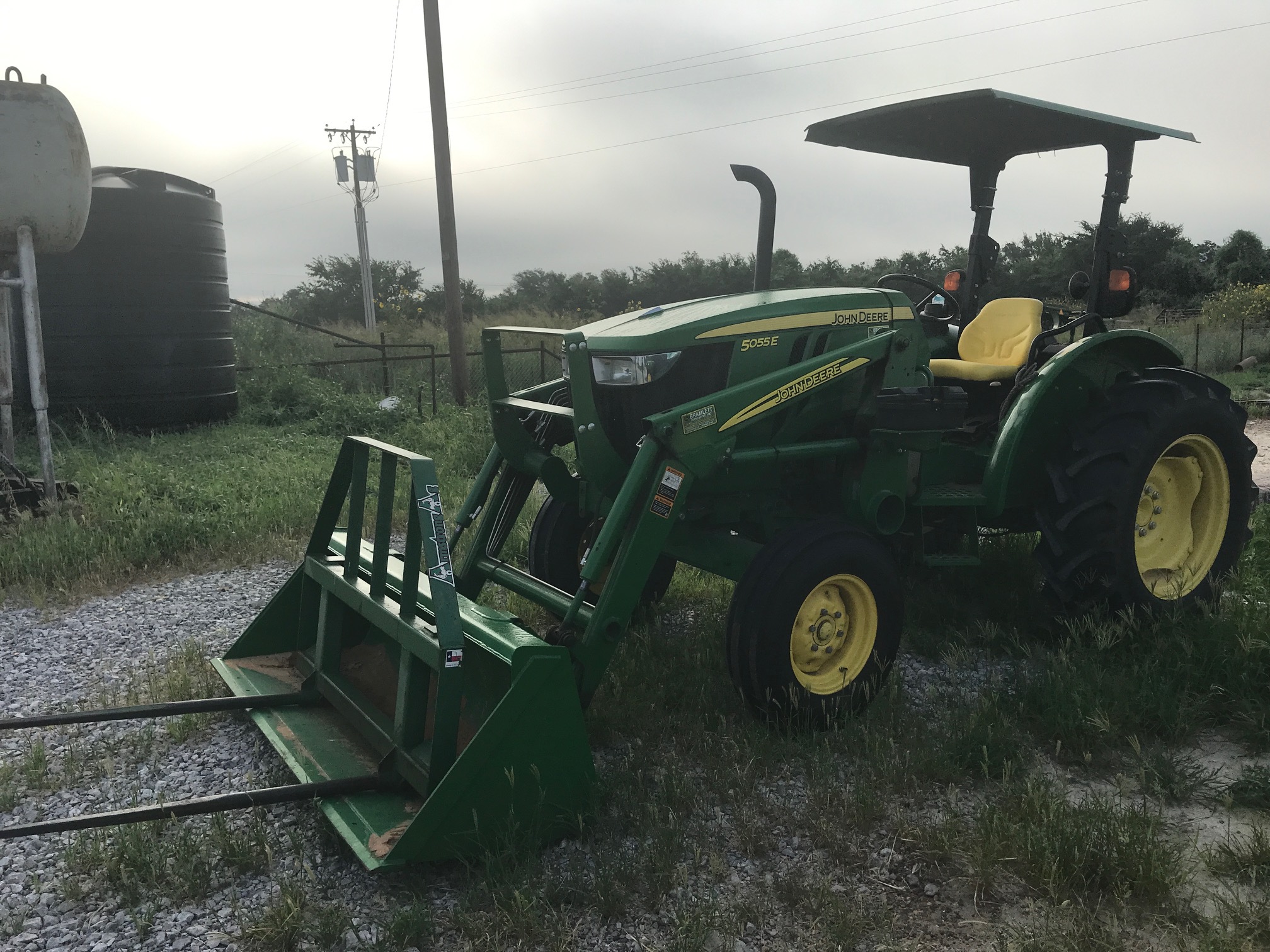 2015 John Deere 5055E Image 1