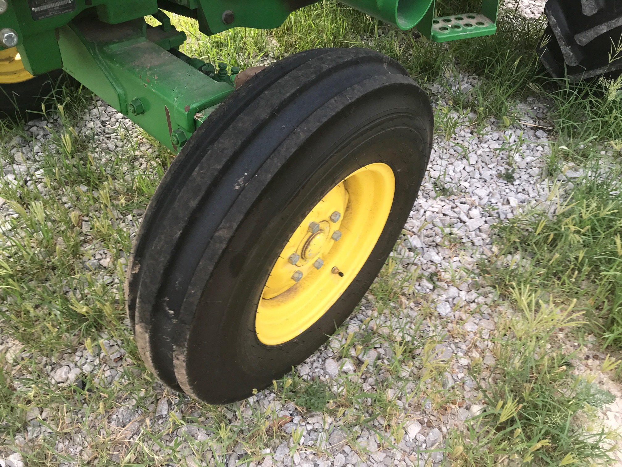 2015 John Deere 5055E Image 7