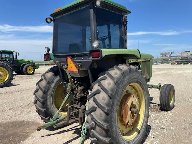 1980 John Deere 4440 Image 7