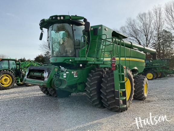Photo of 2022 John Deere S780