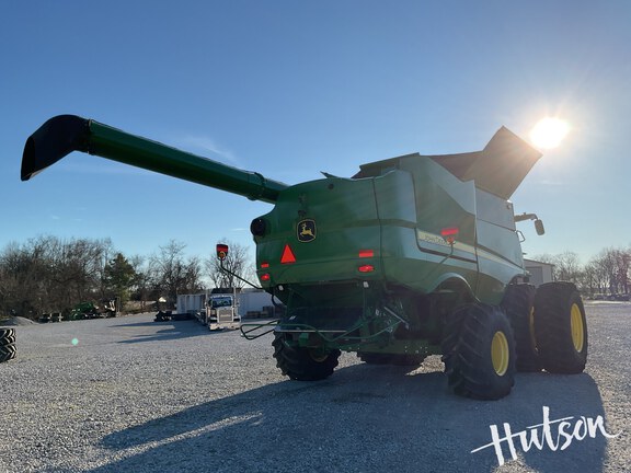 Photo of 2022 John Deere S780