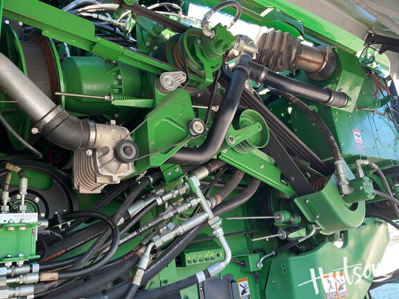 Photo of 2022 John Deere S780