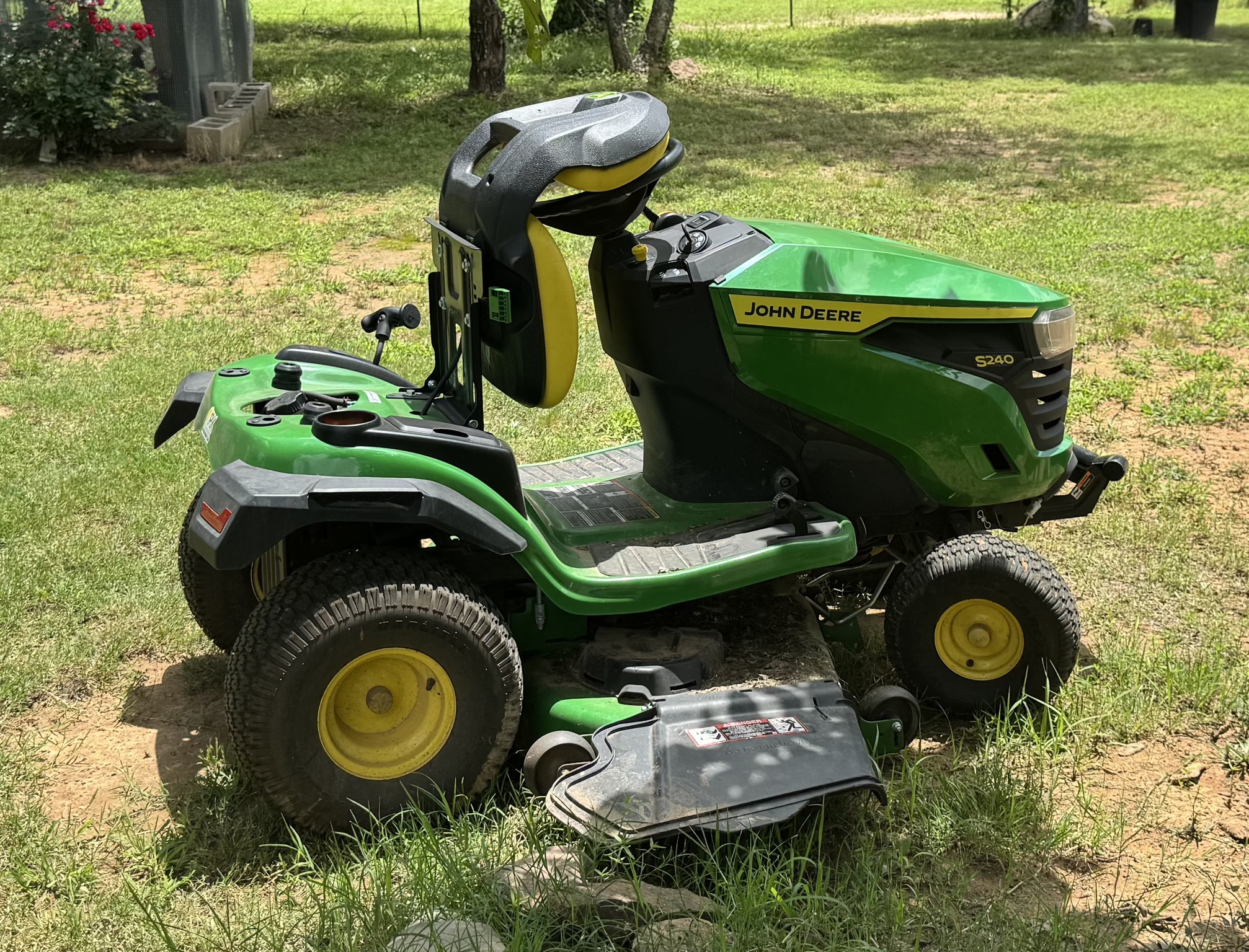 2023 John Deere S240 Image 2