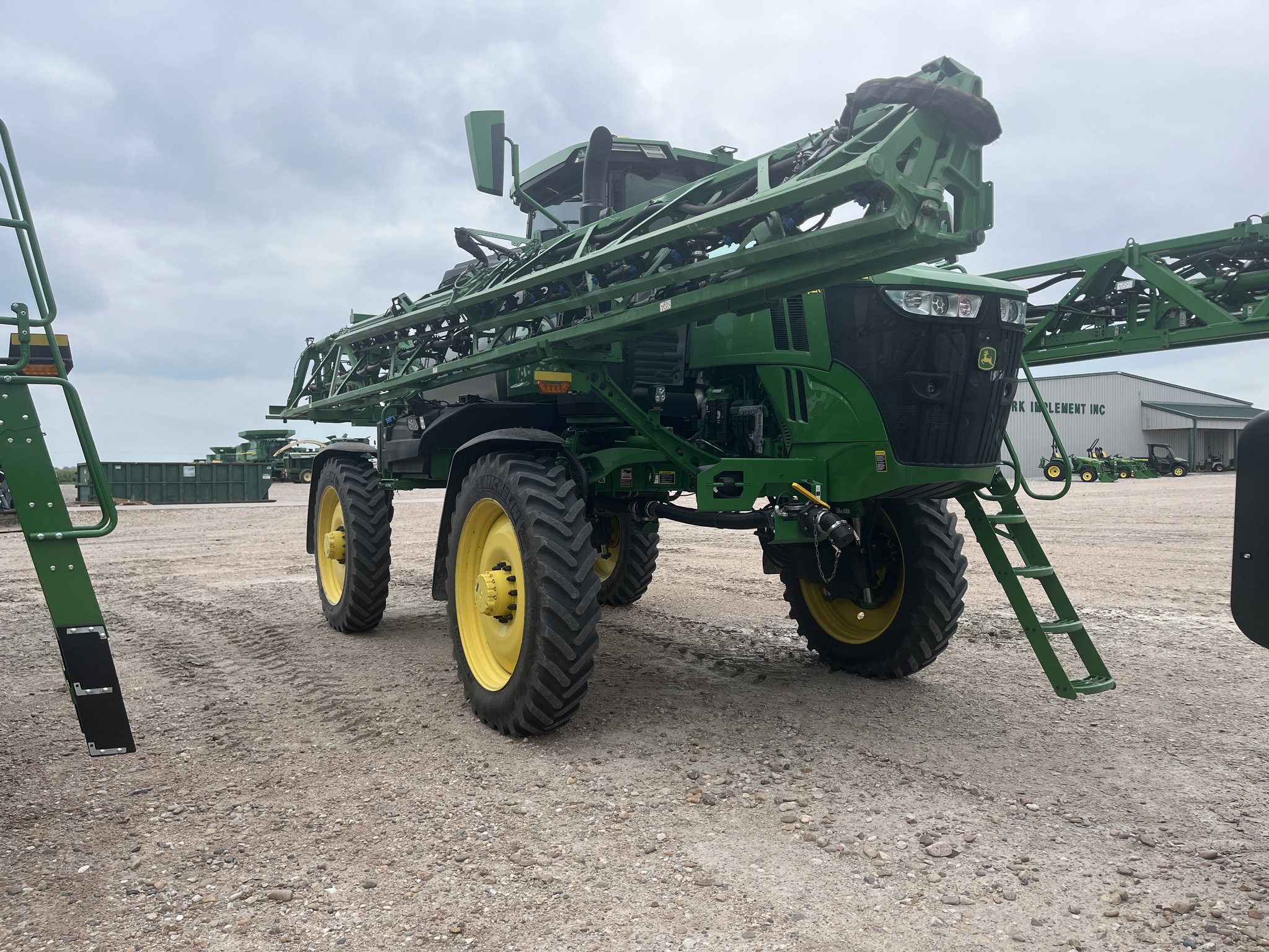 2023 John Deere 412R Image 4