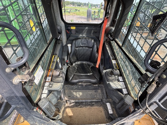 2019 John Deere 331G