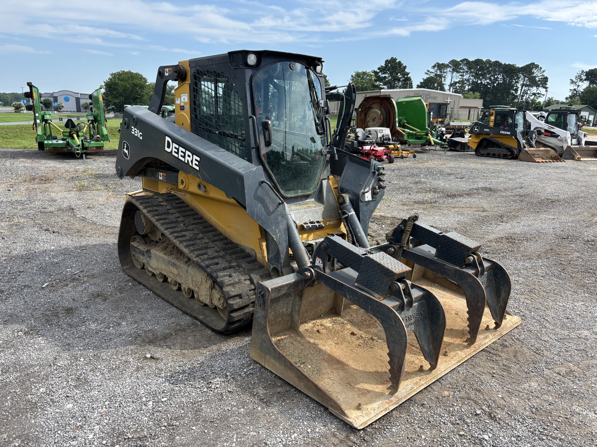 2019 John Deere 331G