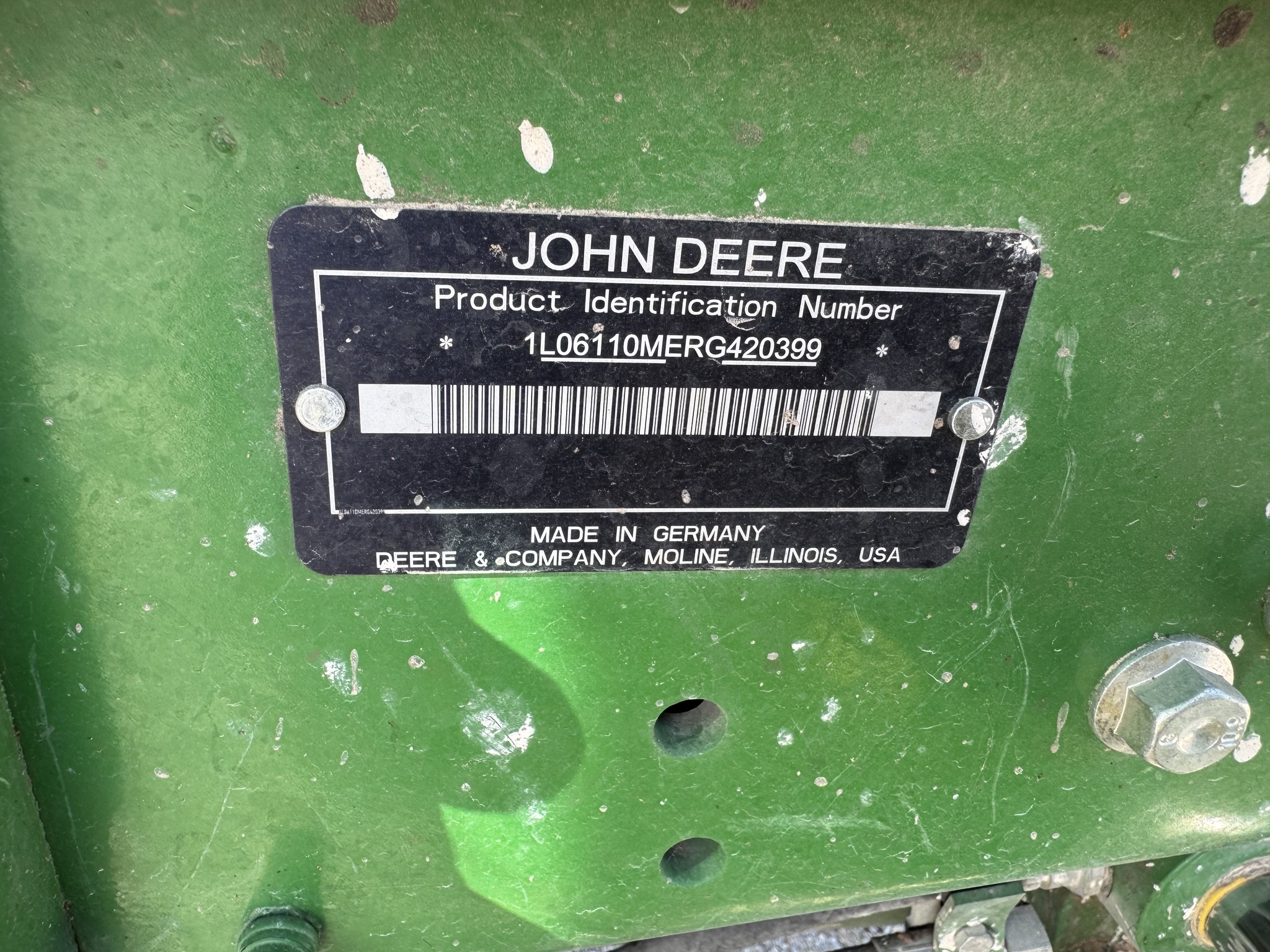 2024 John Deere 6110M Image 16