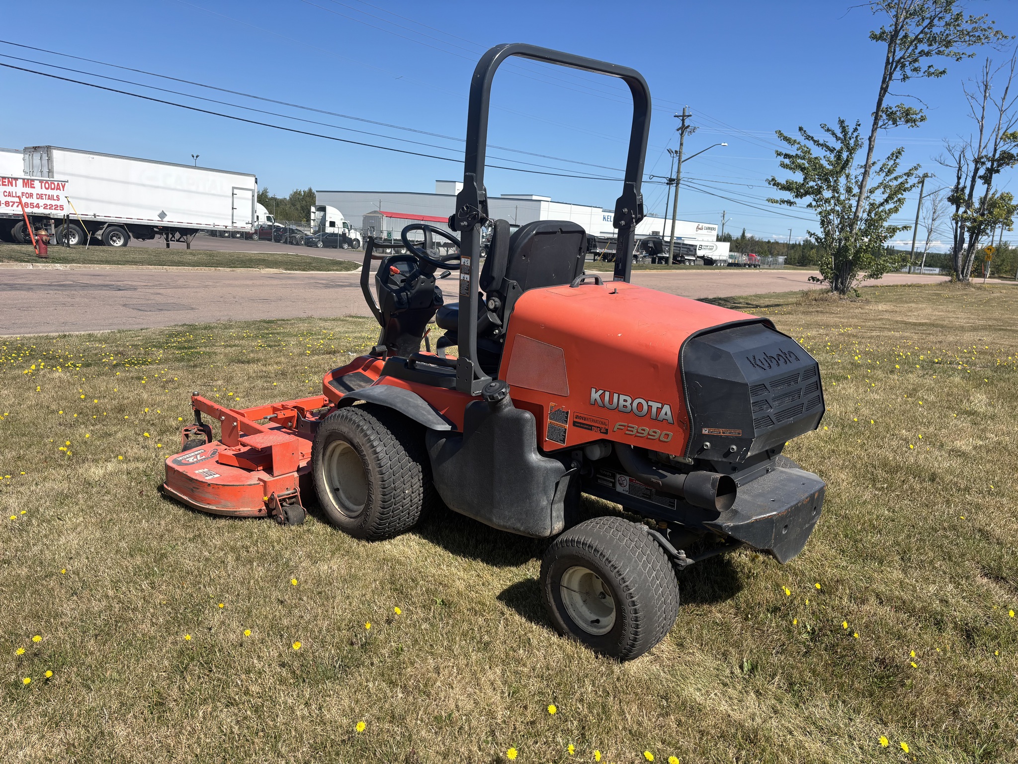 2015 Kubota F3990 Image 2