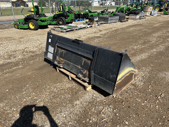 Used -- John Deere u84 CCE Attachments at Horizon Ag & Turf in Falher, AB - Photo3