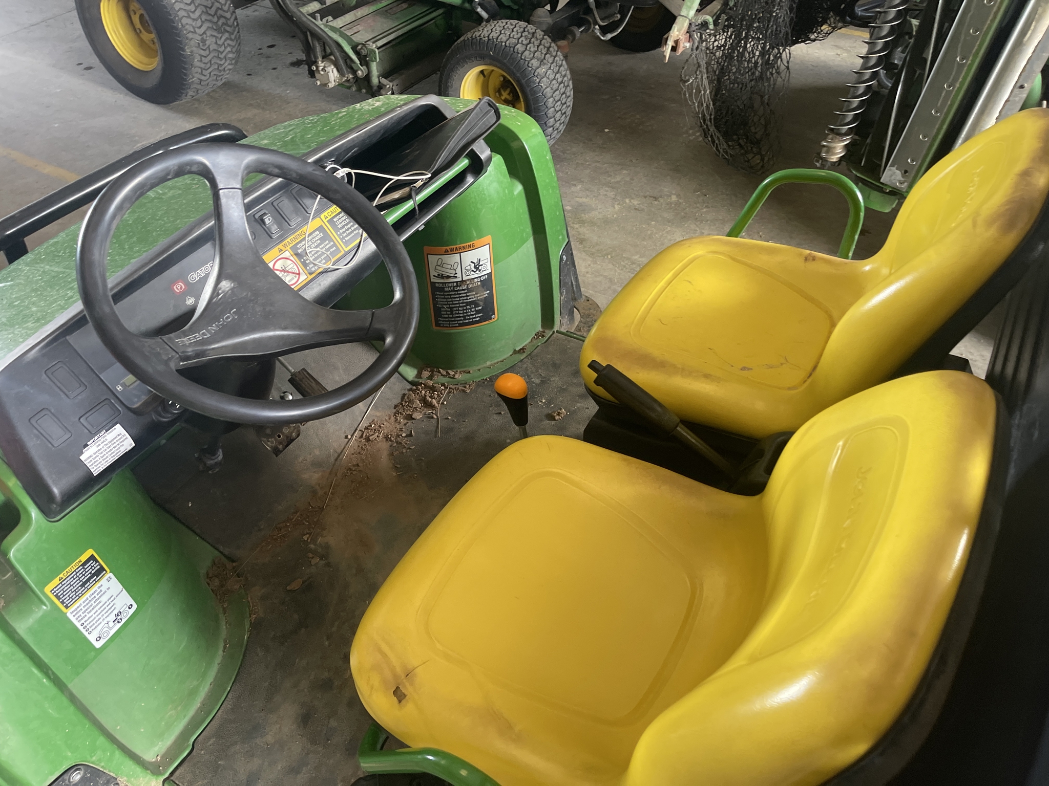 2021 John Deere Tx Turf Image 12