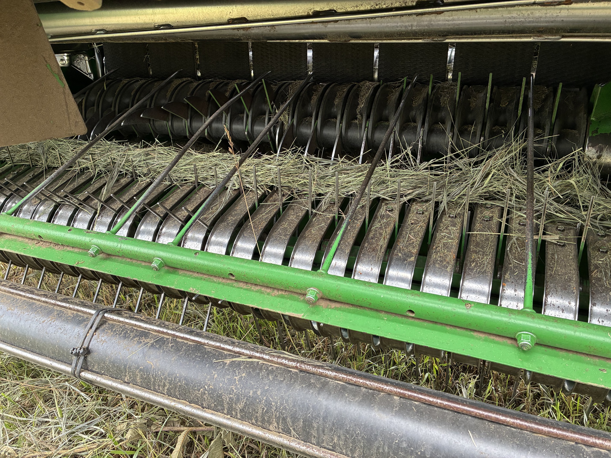 2018 John Deere 560M Image 7