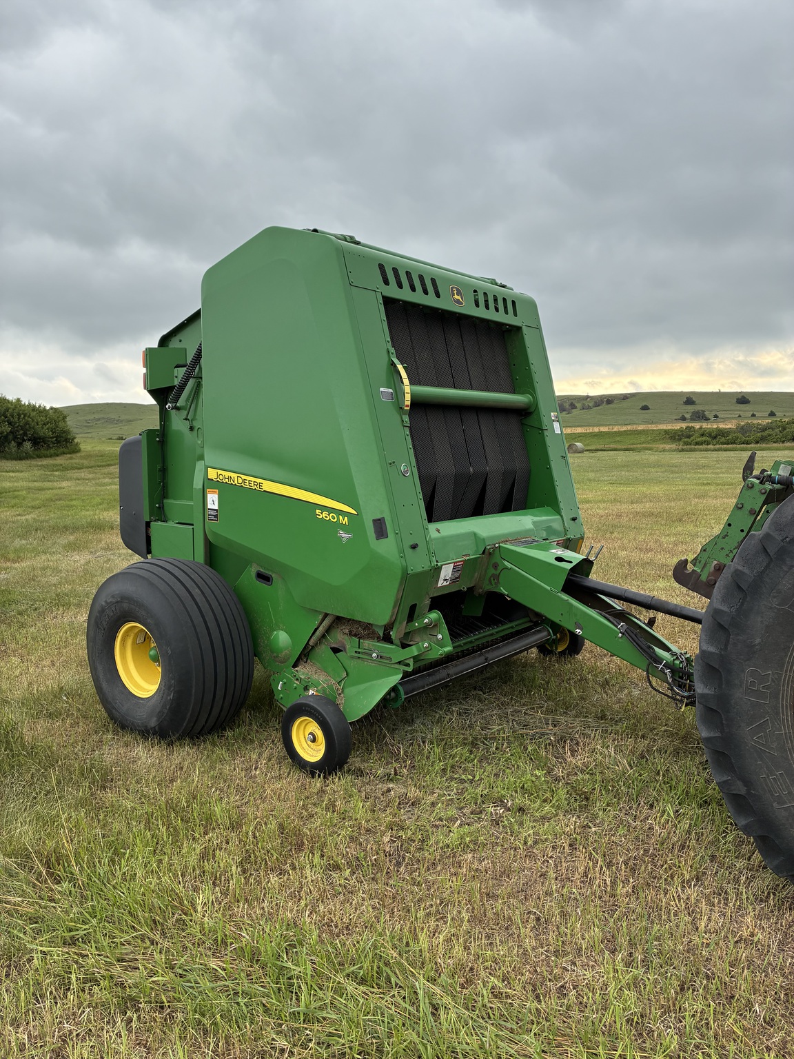 2018 John Deere 560M Image 1