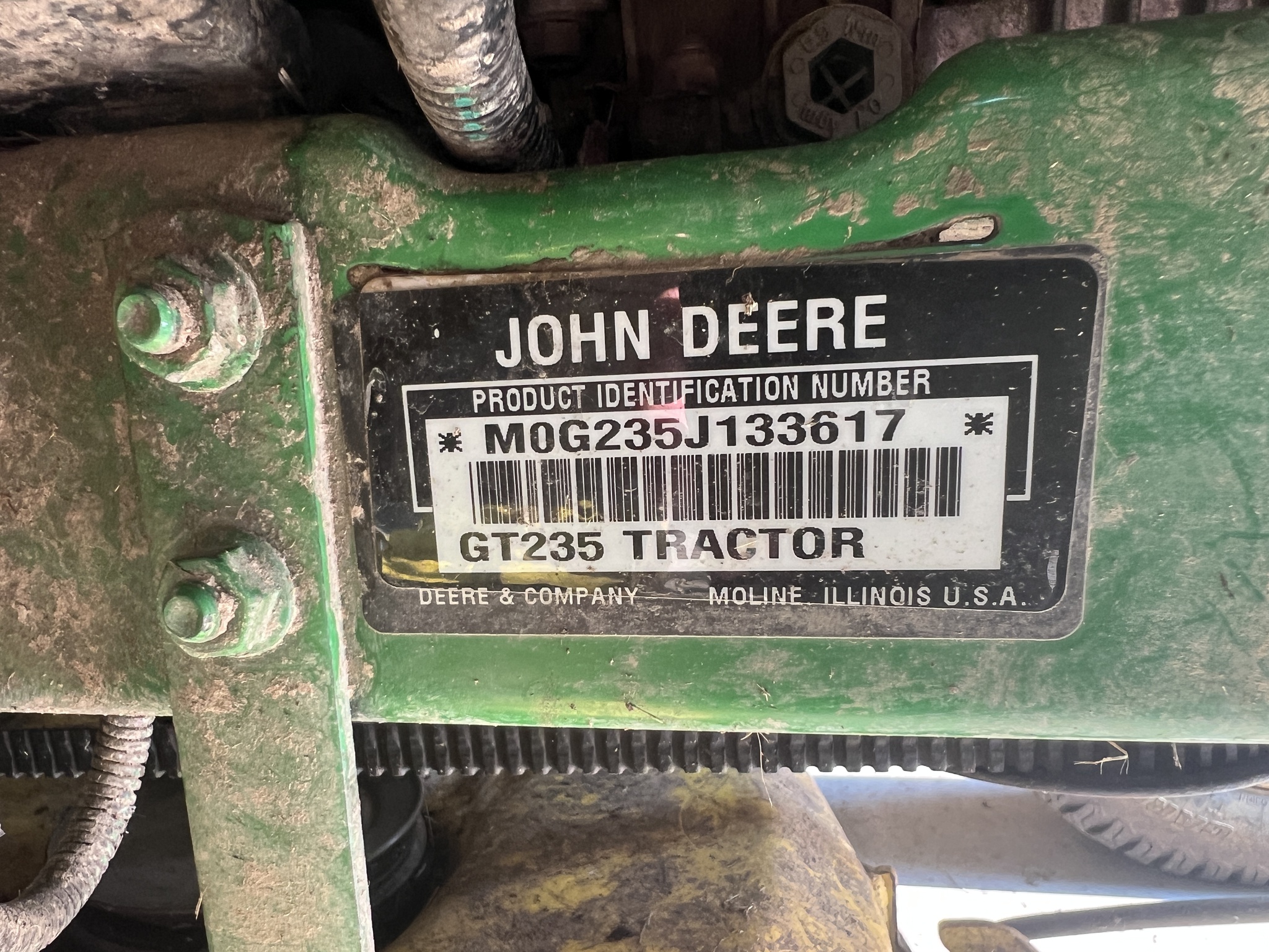 2005 John Deere GT235 Image 10
