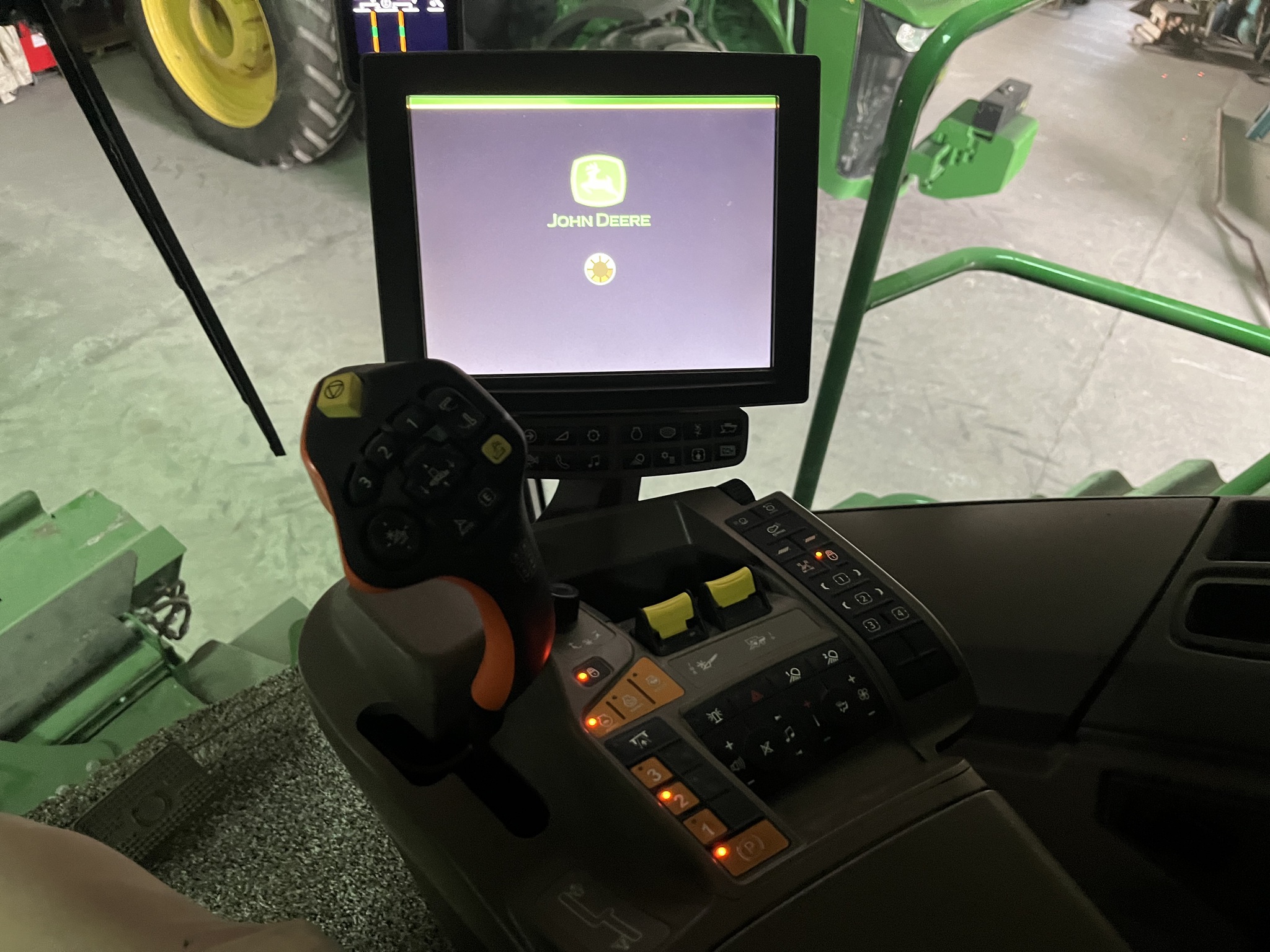2021 John Deere S770 Image 8