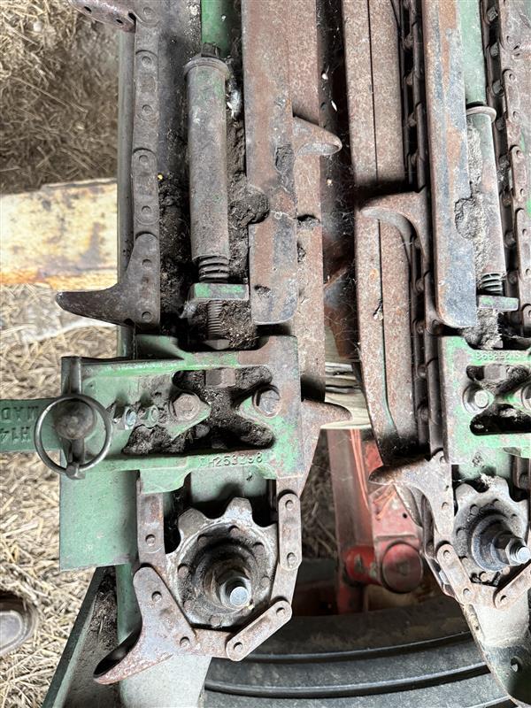 1994 John Deere 693 Image 1