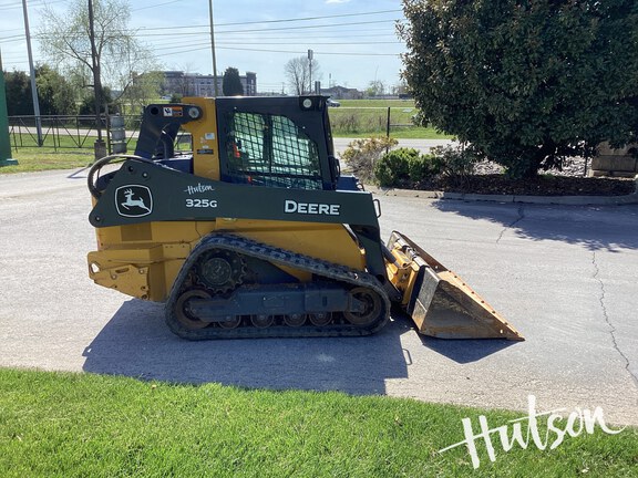 Photo of 2023 John Deere 325G