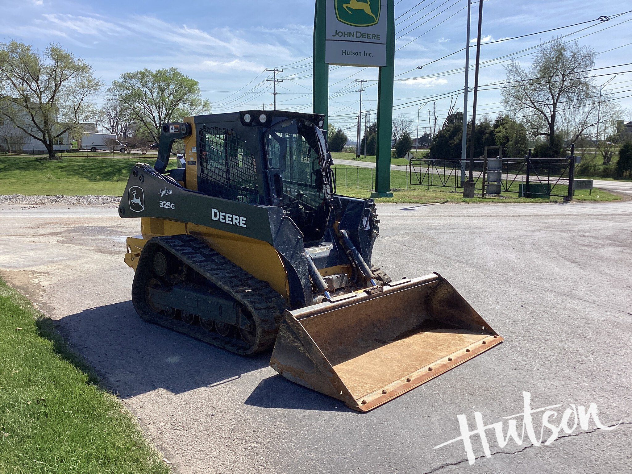 2023 John Deere 325G