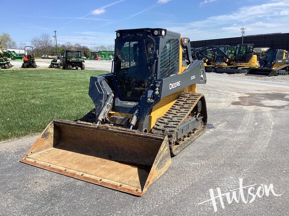 Photo of 2023 John Deere 325G