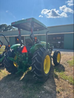 2022 John Deere 5075E