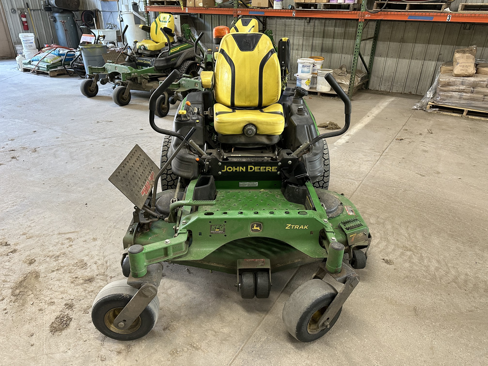 2019 John Deere Z955M EFI Image 8