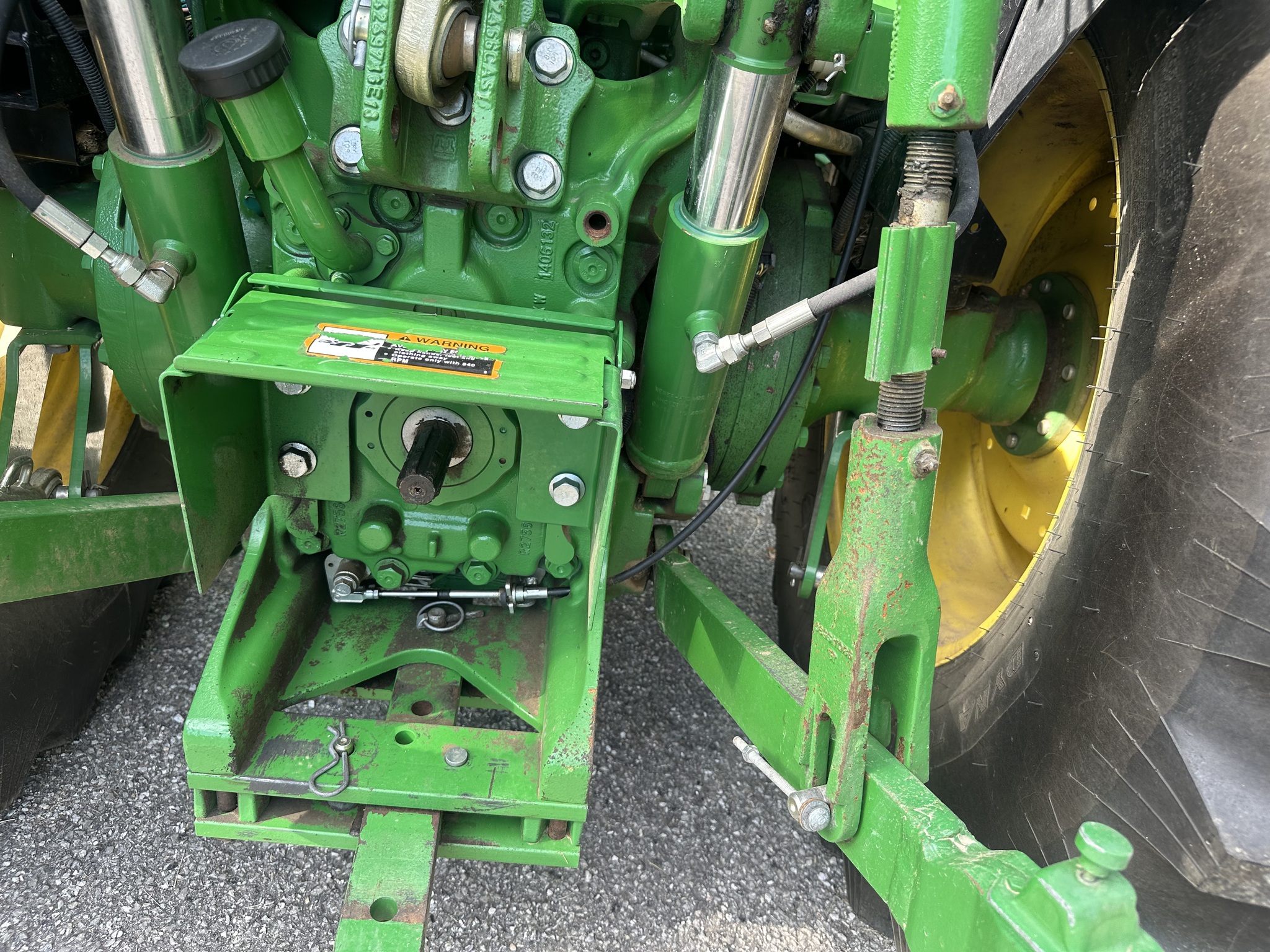 2014 John Deere 5115M Image 5