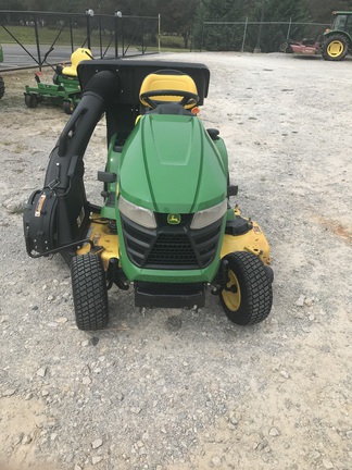 2017 John Deere X380 Photo 2