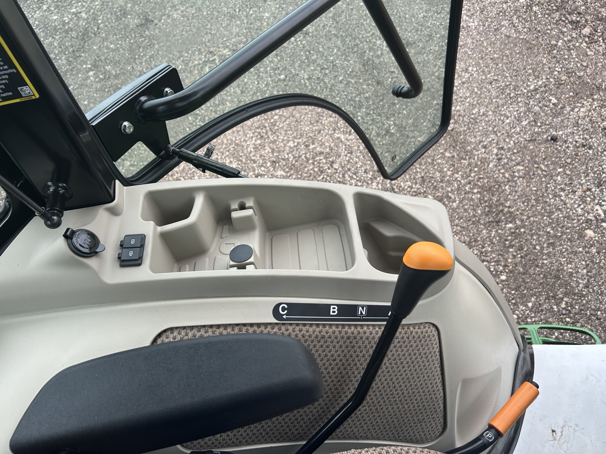 2025 John Deere 4066R Image 12