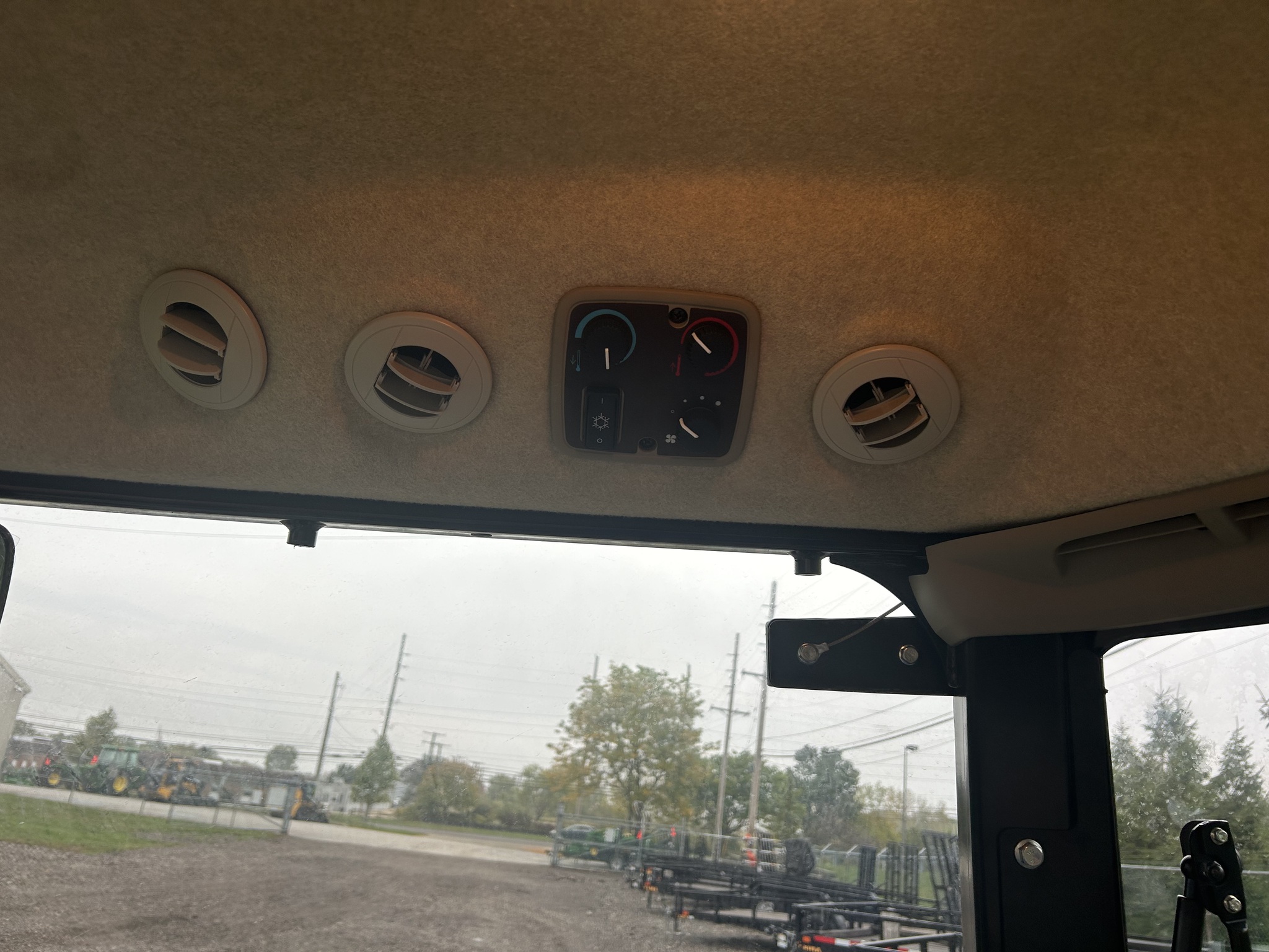 2025 John Deere 4066R Image 14