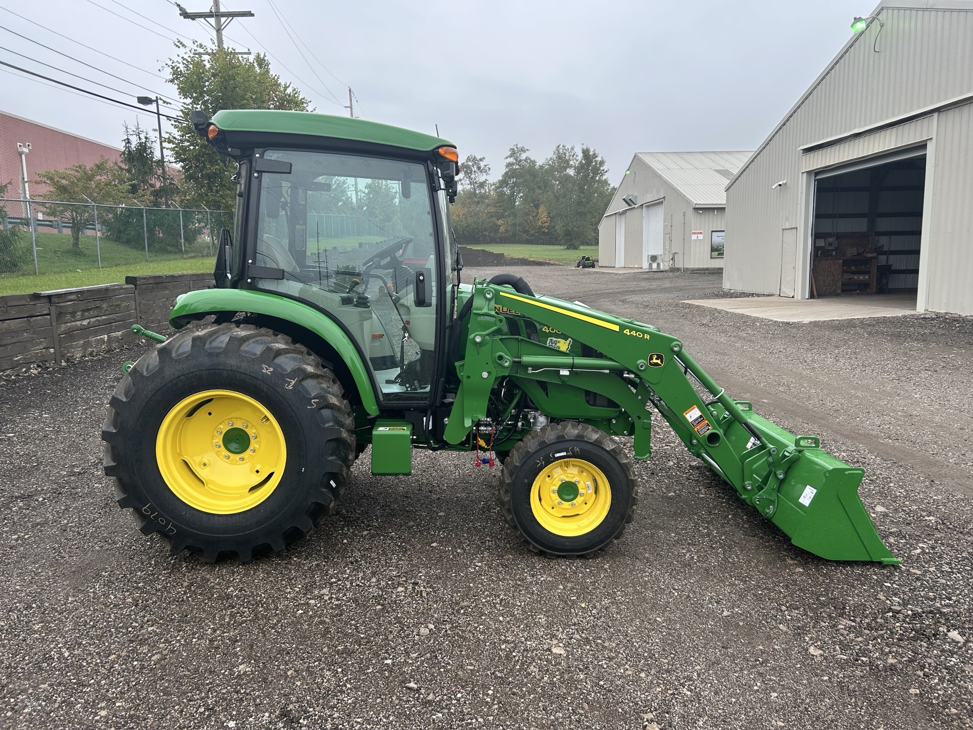 2025 John Deere 4066R Image 7