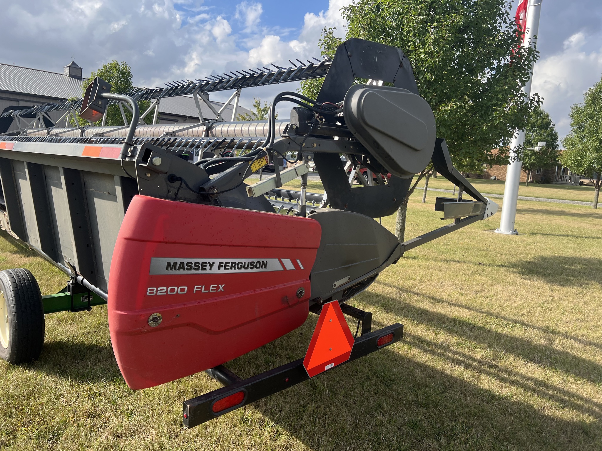 2009 Massey Ferguson 8200-30F Image 5