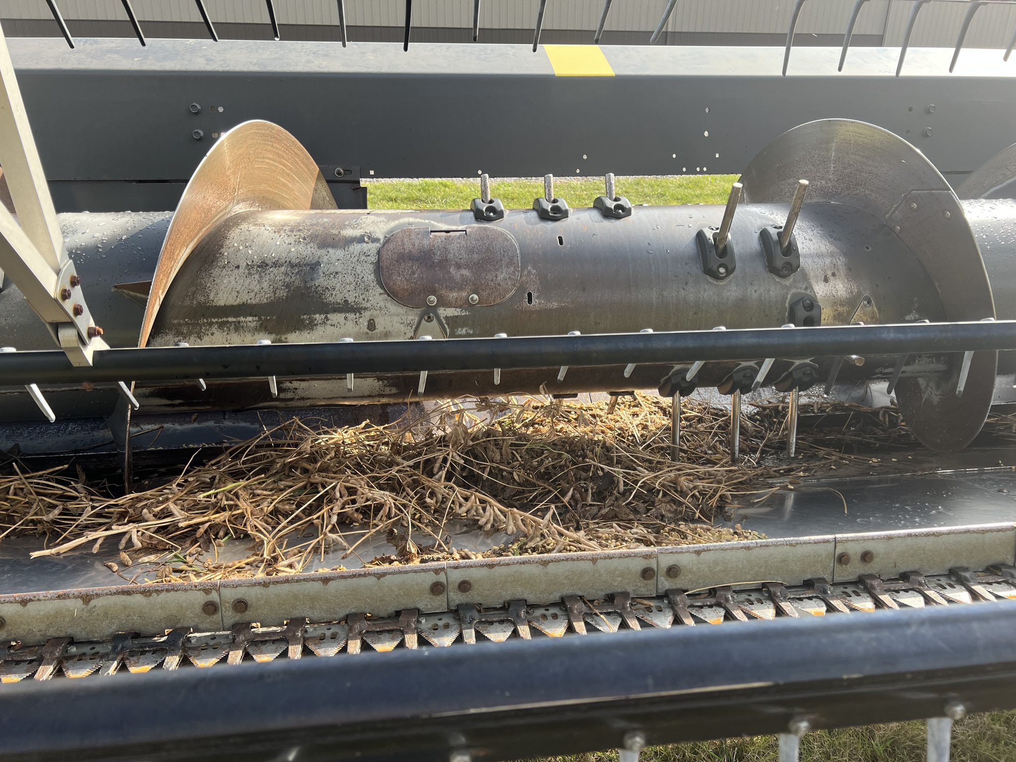 2009 Massey Ferguson 8200-30F Image 12