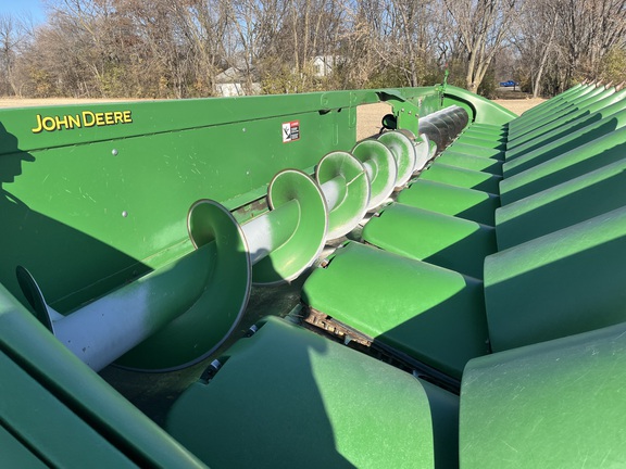 2017 John Deere 612C - Photo10