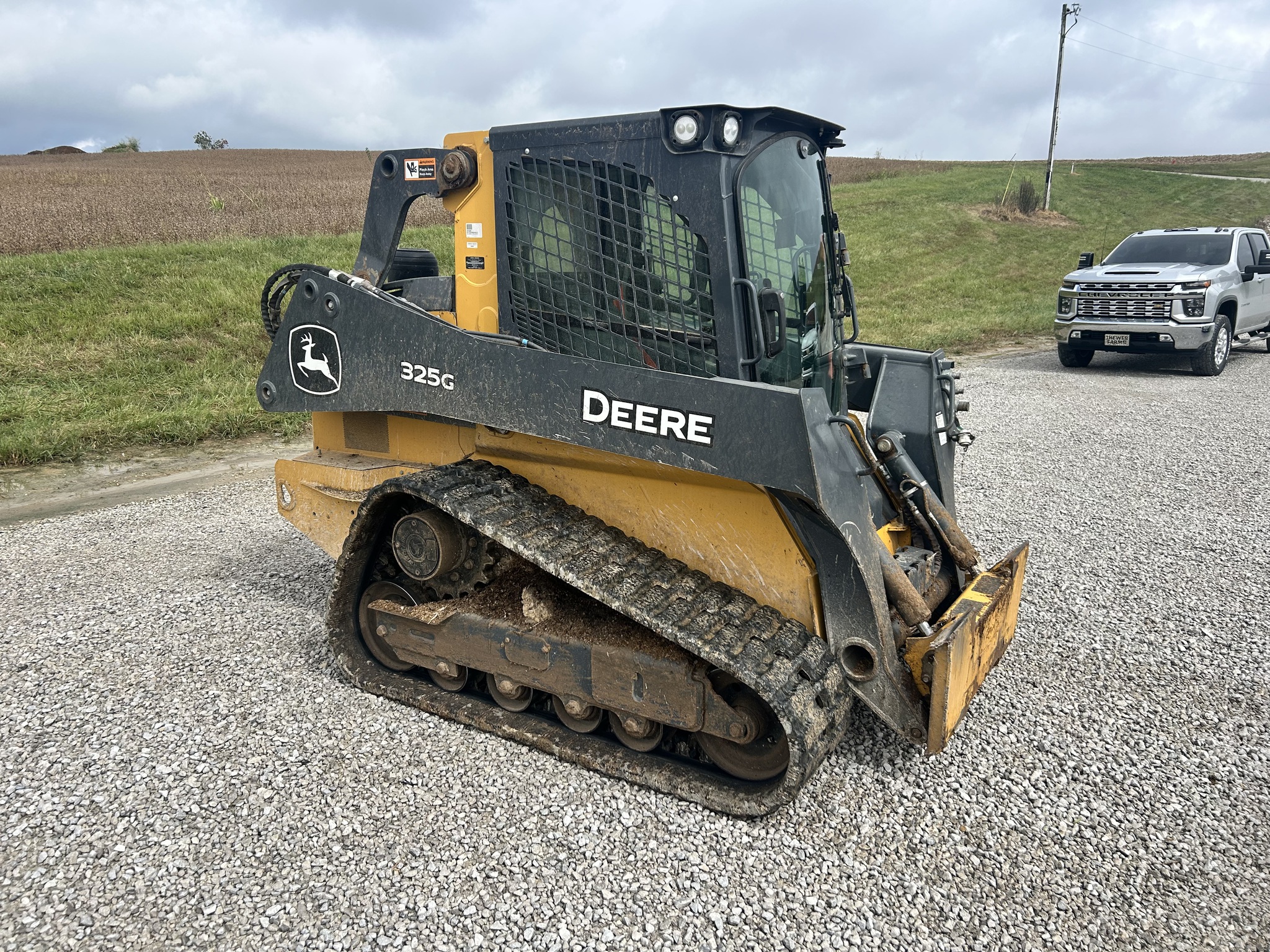 2023 John Deere 325G