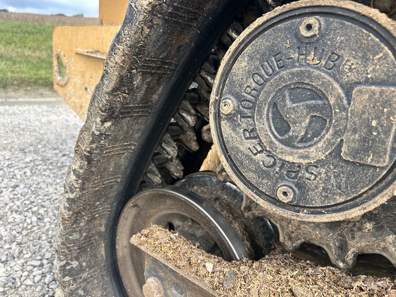 Photo of 2023 John Deere 325G