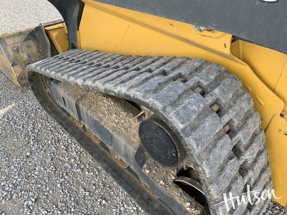 Photo of 2023 John Deere 325G