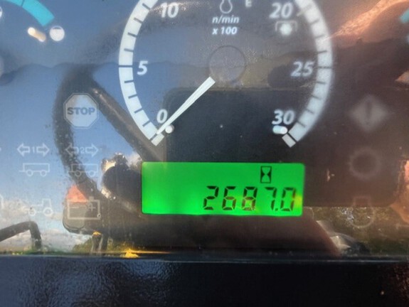 2015 John Deere 5055E Photo 4