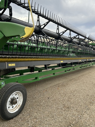 Used 2025 John Deere HDR 50 Combine Platforms at Horizon Ag & Turf in Edmonton West, AB - Photo4