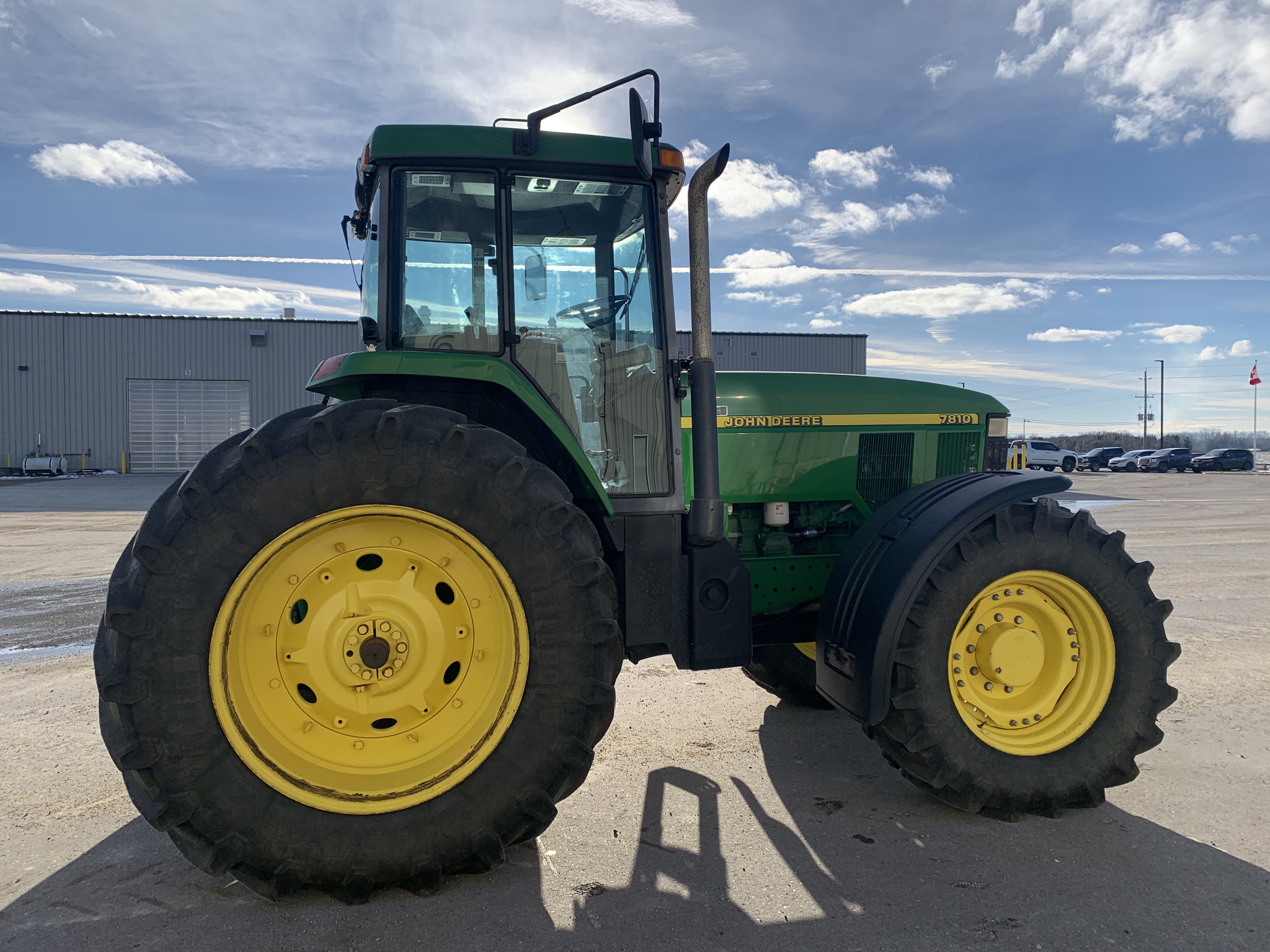 1997 John Deere 7810 Image 2